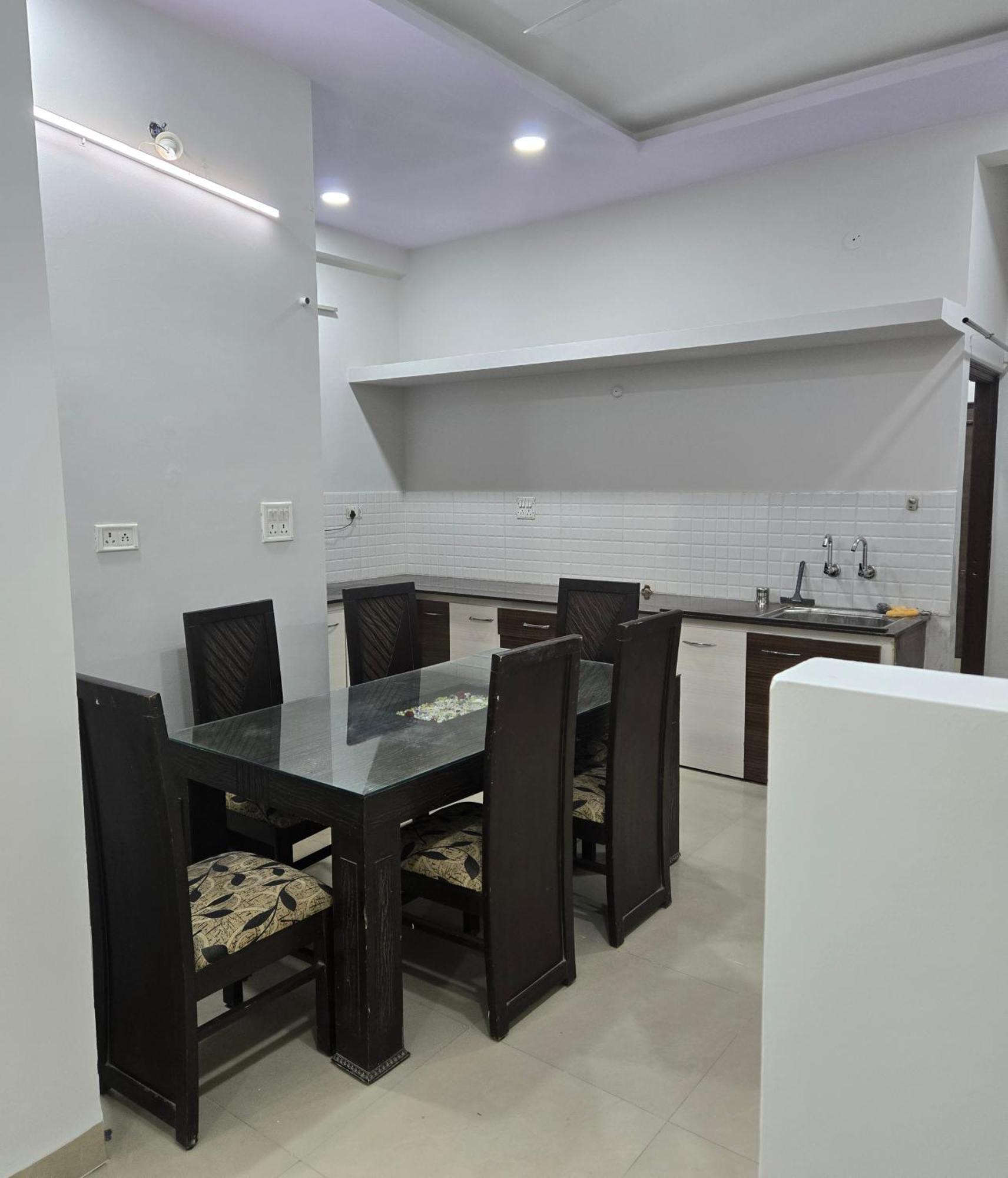 Apartment Satyabhama Homestay-opel-2 Bhk Indore